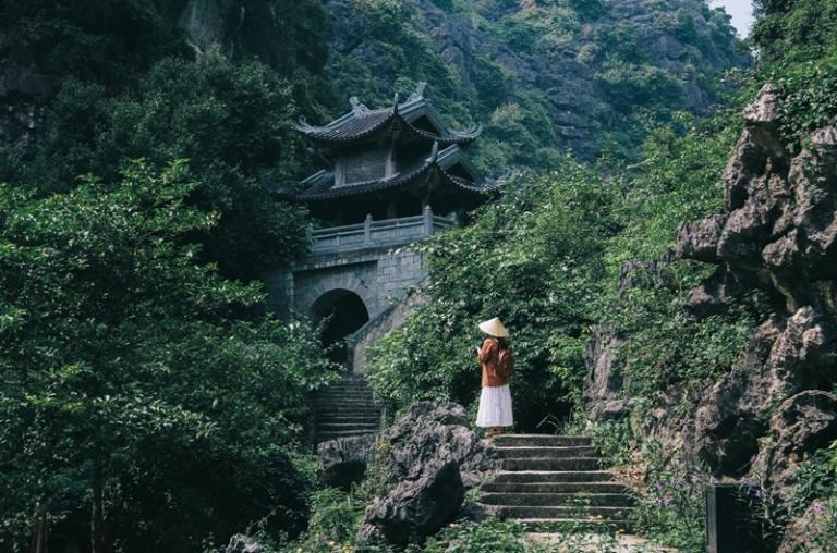 Ninh Binh's Temples and Pagodas