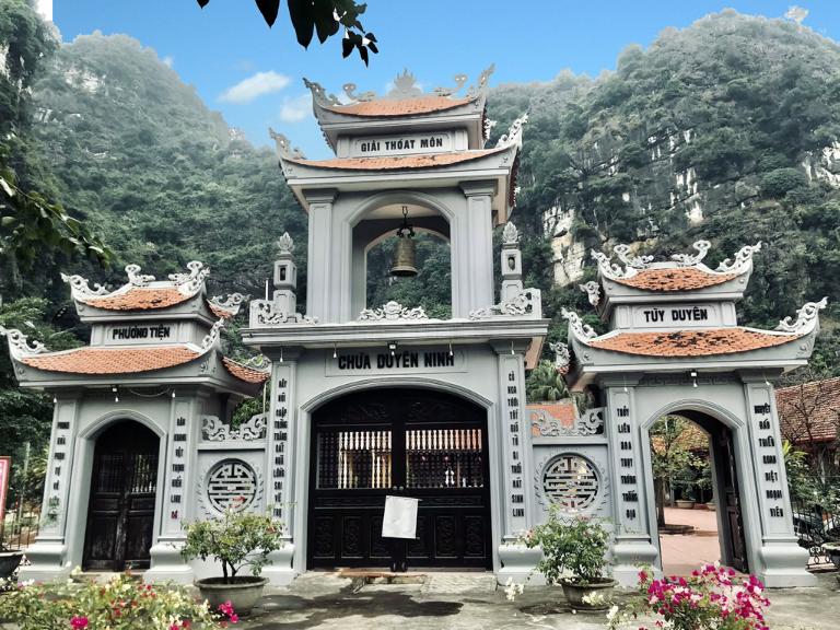 Ninh Binh's Temples and Pagodas