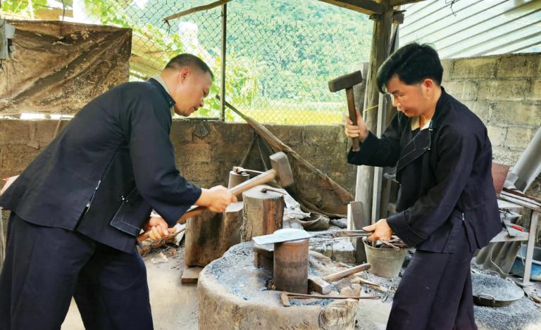 Phuc Sen Blacksmithing Village