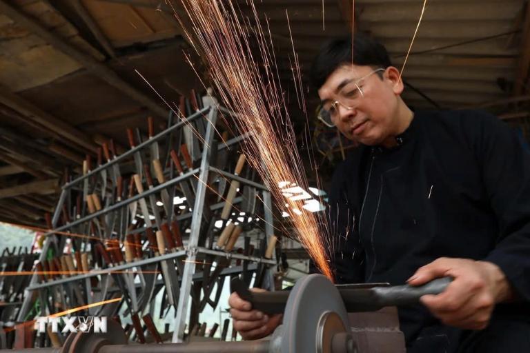 Phuc Sen Blacksmithing Village