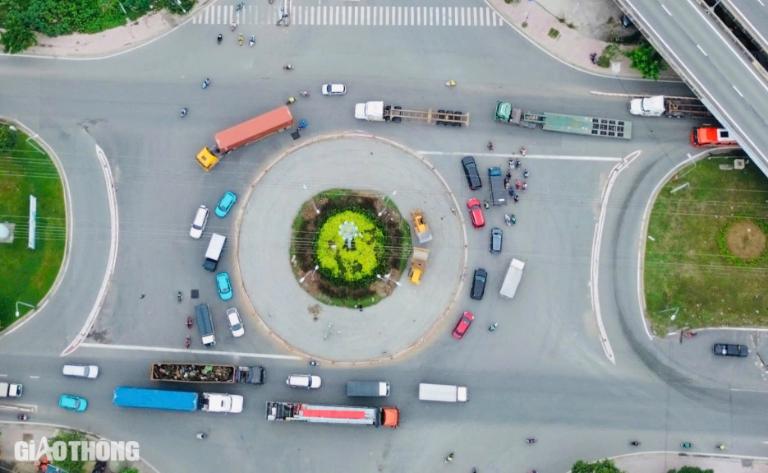 Road Rules for Motorbiking in Vietnam 