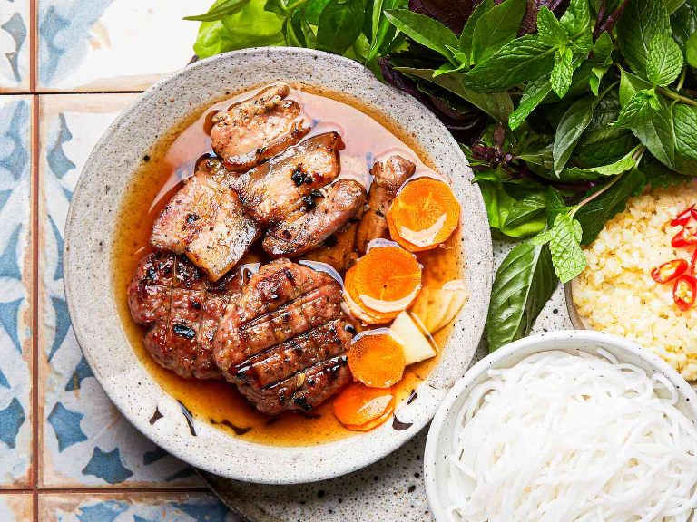 Grilled perfection meets fresh noodles – Hanoi style