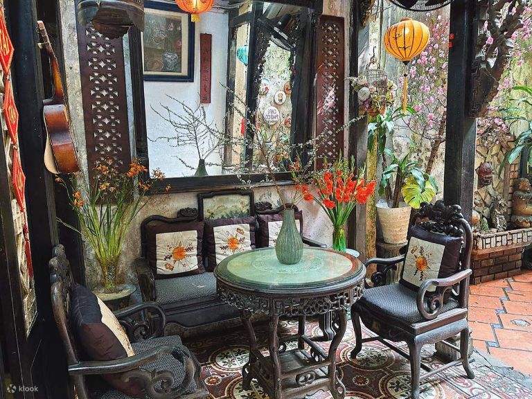 Exploring local cafes