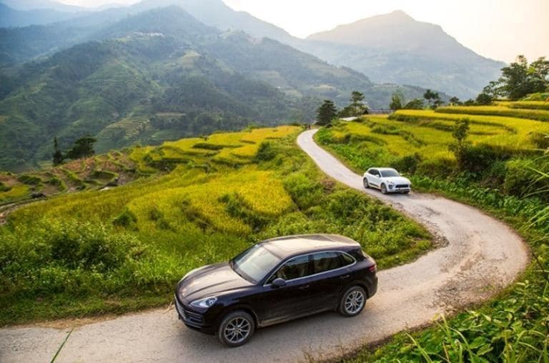 You can reach Mu Cang Chai easily by car for a comfortable road trip.