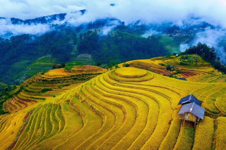 Discover what makes the Mu Cang Chai – Tram Tau Tour 3 days 2 nights unique.