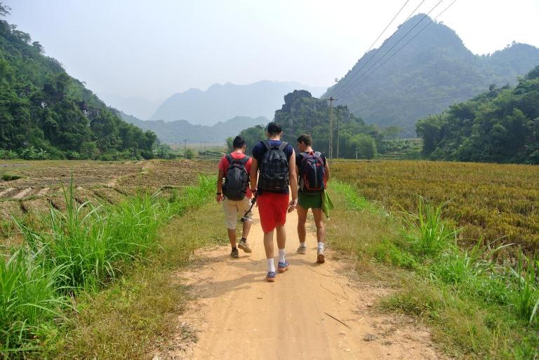 Guided tours offer safety, convenience, and deeper insights into Pu Luong’s wonders.