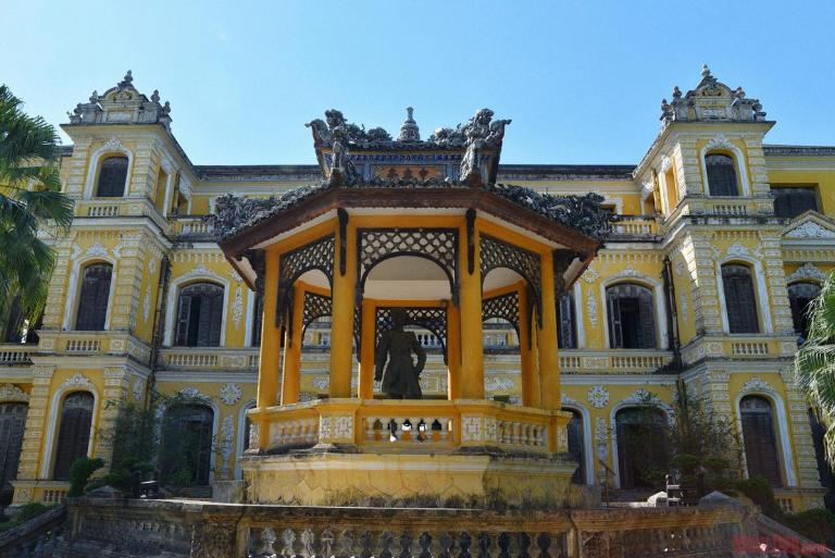 An Dinh Palace