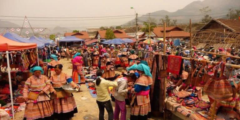 Bac Ha Market