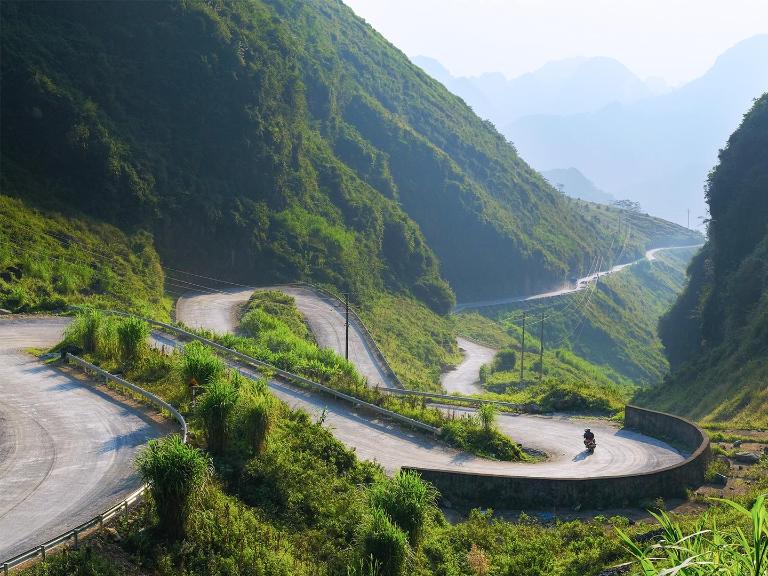 Ha Giang Loop’s Best Passes and Roads