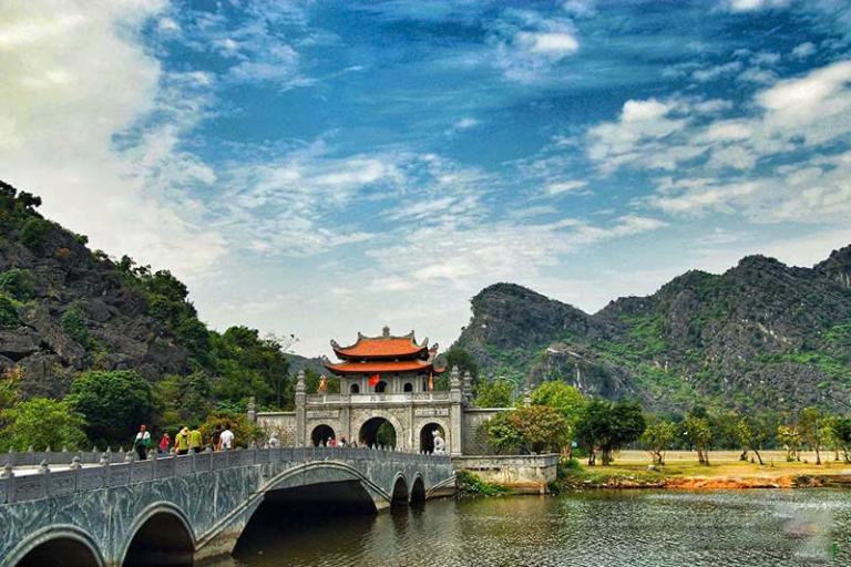 Ninh Binh Tour 2 Days 1 Night