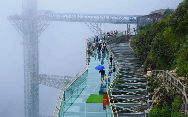 Sapa Glass Bridge