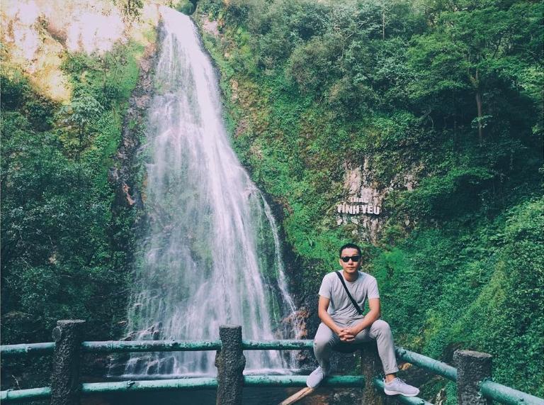 Sapa Love Waterfall