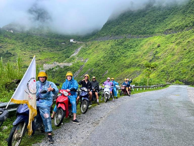 Skywalk in Ha Giang Loop