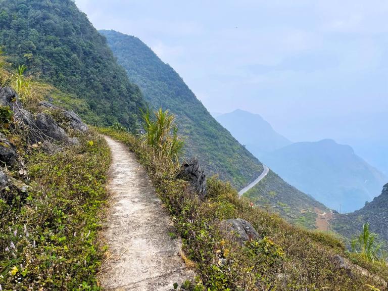 Skywalk in Ha Giang Loop