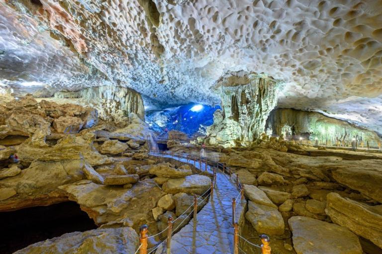 Sung Sot Cave