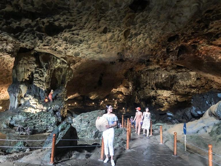 Sung Sot Cave