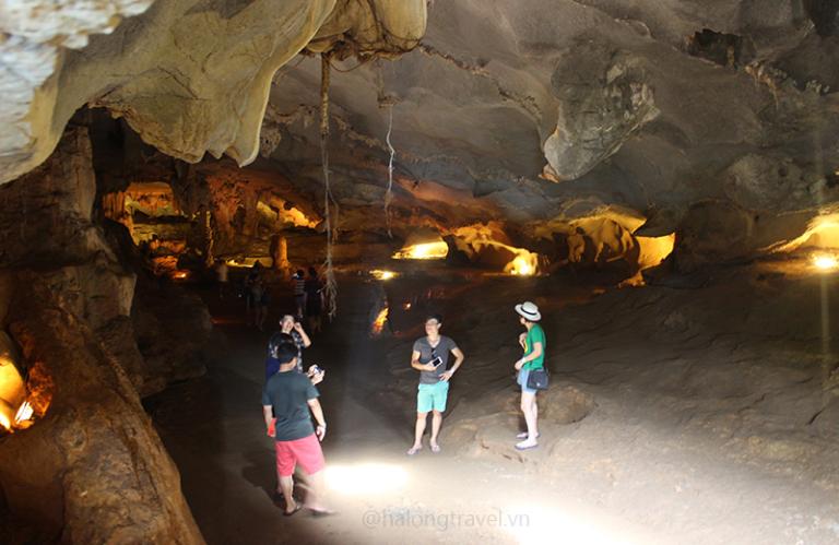 Thien Canh Son Cave