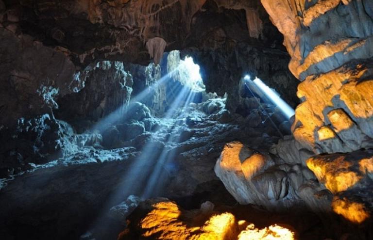 Thien Canh Son Cave