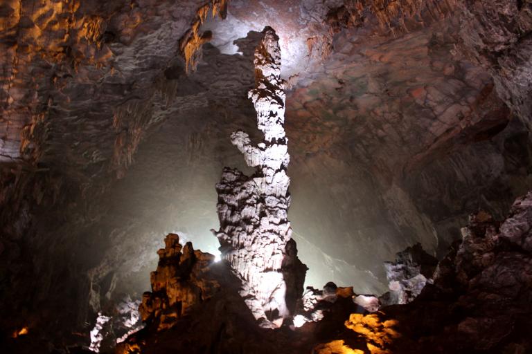 Thien Cung Cave