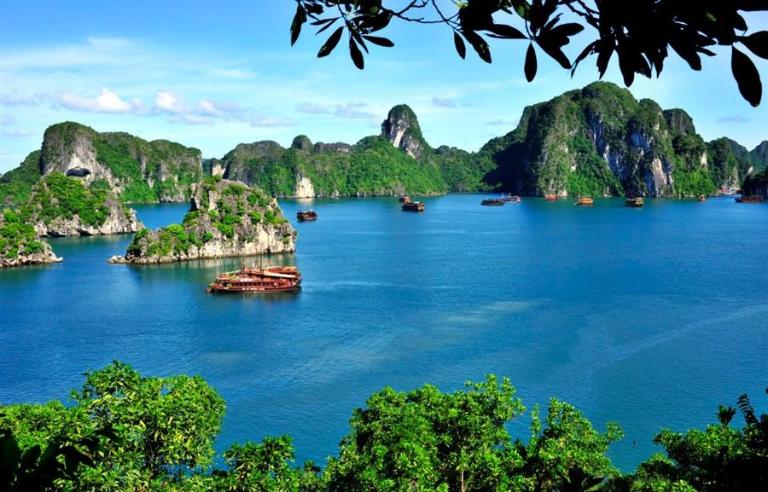 Best Time to Visit Halong Bay