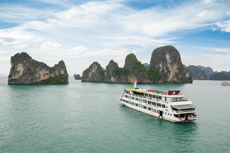 Cruise Experiences in Halong Bay