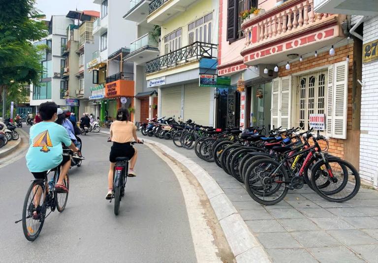 Cycling in Halong Bay