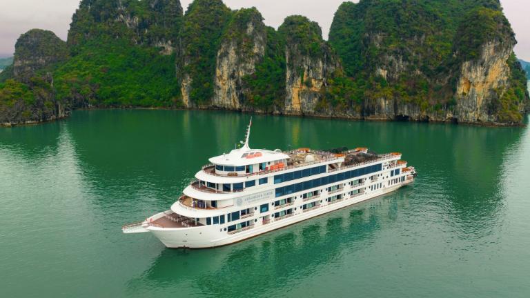 Islets in Halong Bay