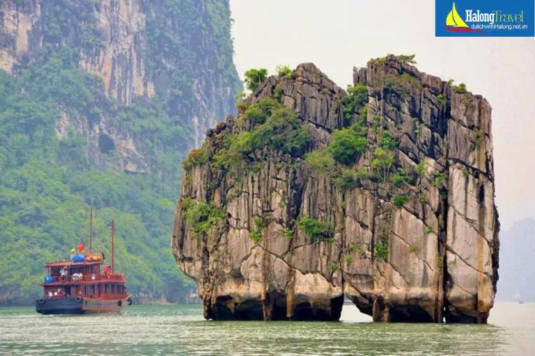 Islets in Halong Bay