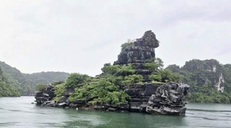 Islets in Halong Bay