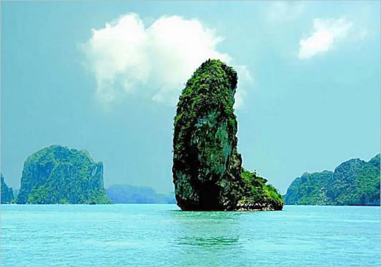 Islets in Halong Bay