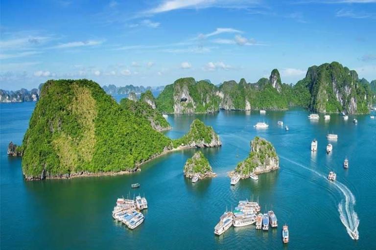 Kayaking in Halong Bay