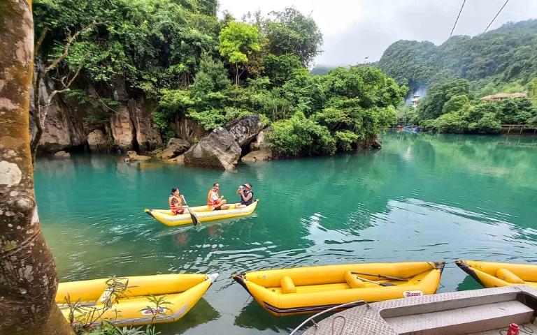 Kayaking in Halong Bay