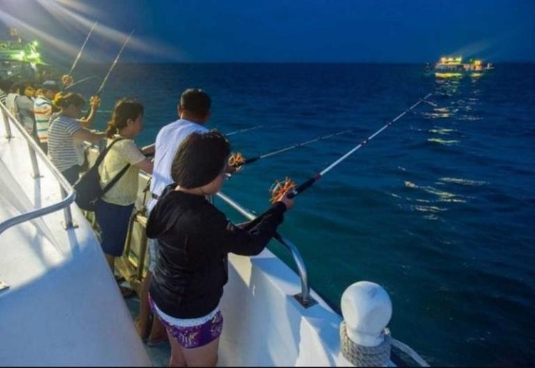 Squid Fishing in Halong Bay