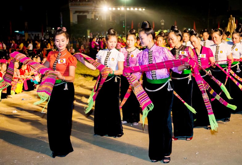 Xoe Thai Dance