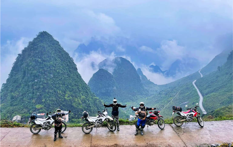 For photography enthusiasts, the Ha Giang Loop is a dream. 