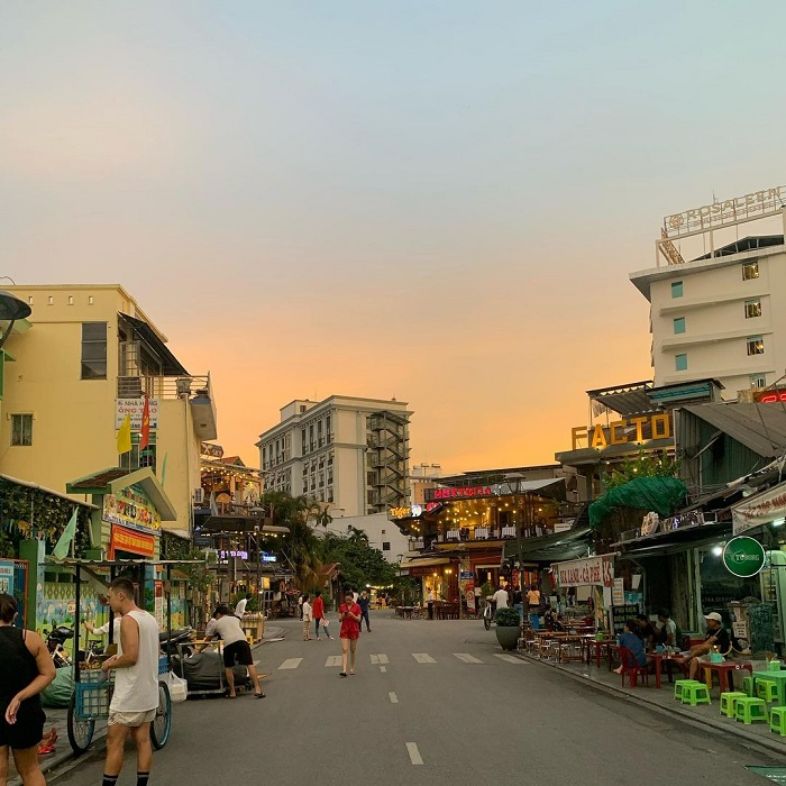 Hue Walking Street