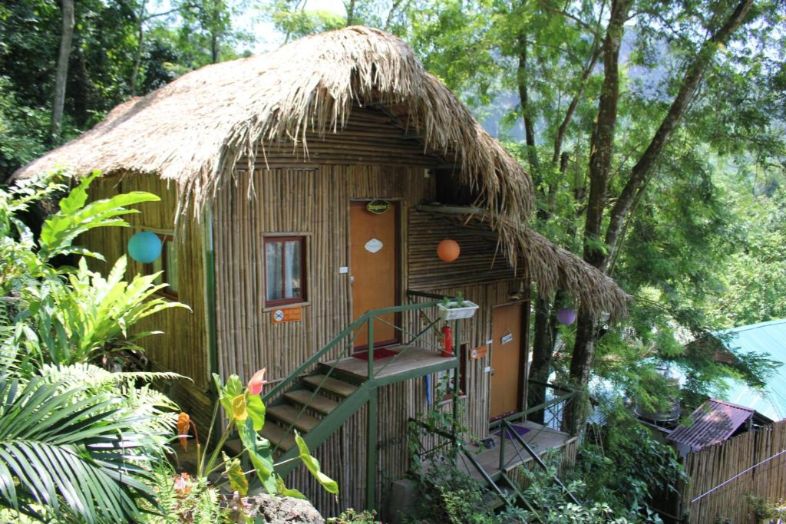 Green Hill Hostel & Tour