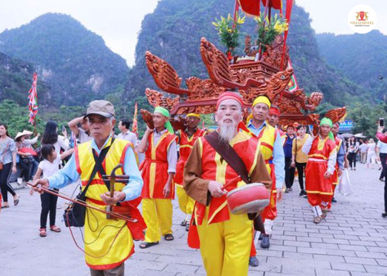 Hoa Lu Festival
