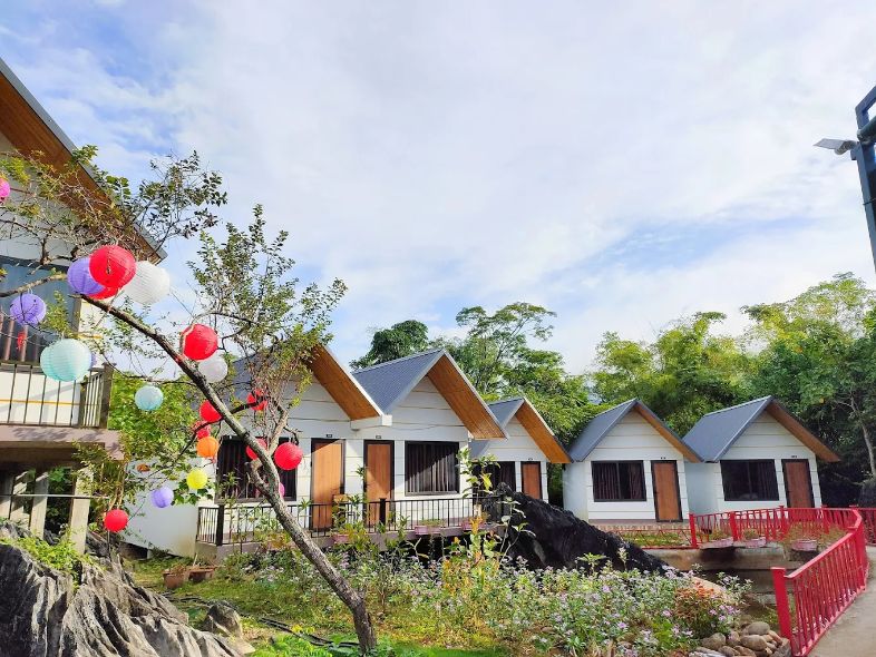 Ha Giang Wings Bungalow Restaurant 