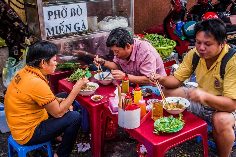 Vietnamese Street Food: A feast for all senses. ( Source: Collected)